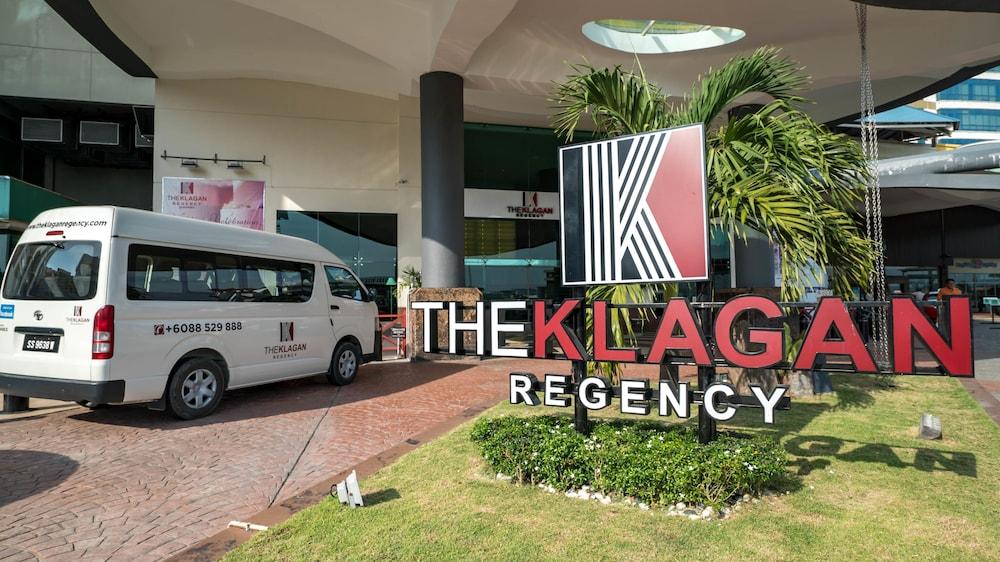 The Klagan Regency 1Borneo Hotel Kota Kinabalu Bagian luar foto